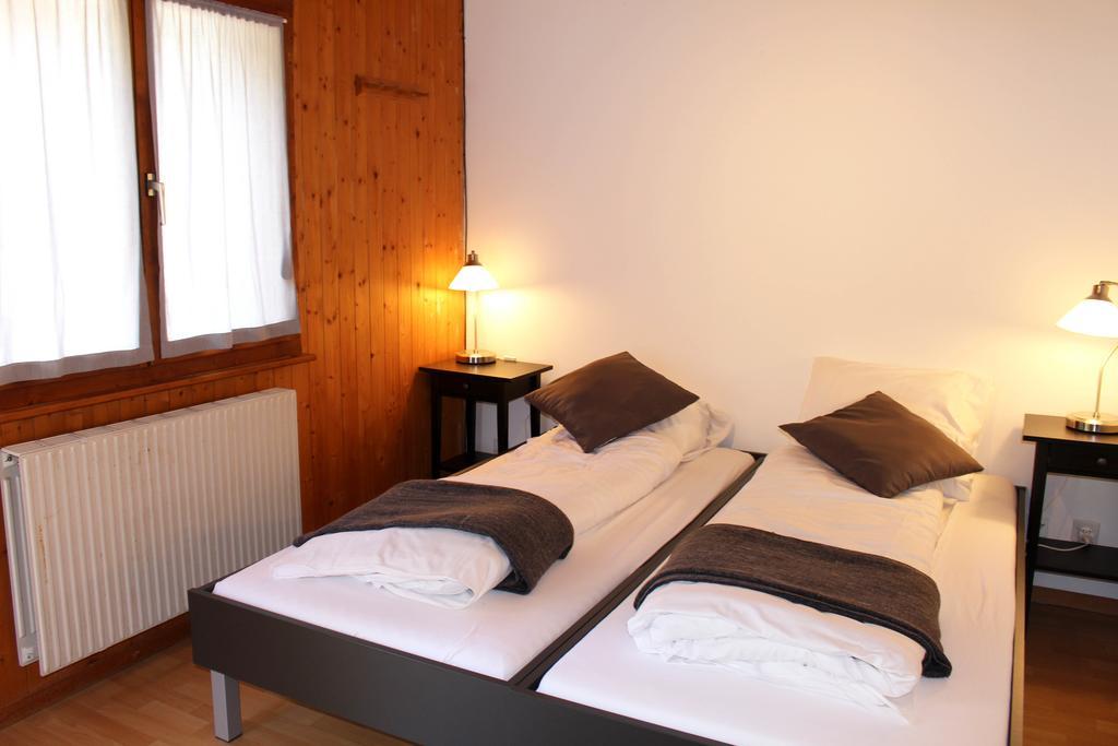 La Pierre A Catillon Moleson 部屋 写真